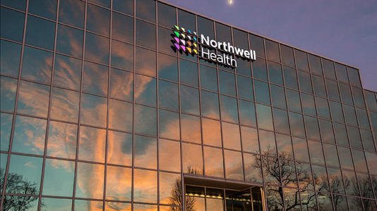 第一印象会是简洁现代、令人愉悦，Northwell Health医疗品牌形象