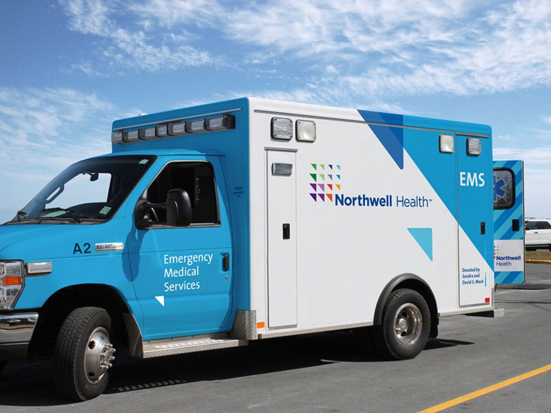 第一印象会是简洁现代、令人愉悦，Northwell Health医疗品牌形象