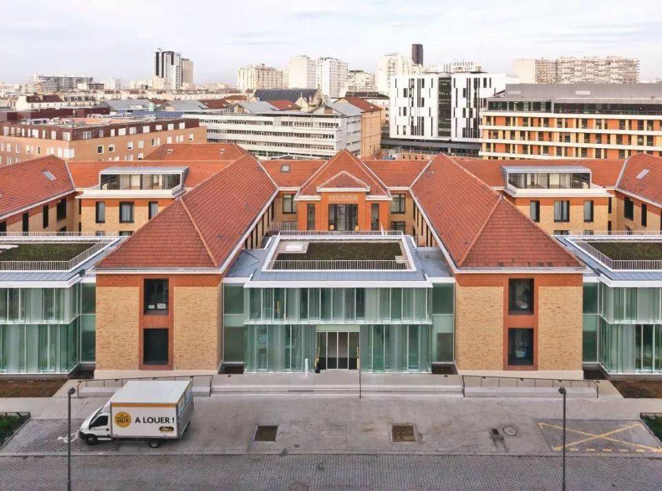 巴黎Broussais 医院大楼空间设计