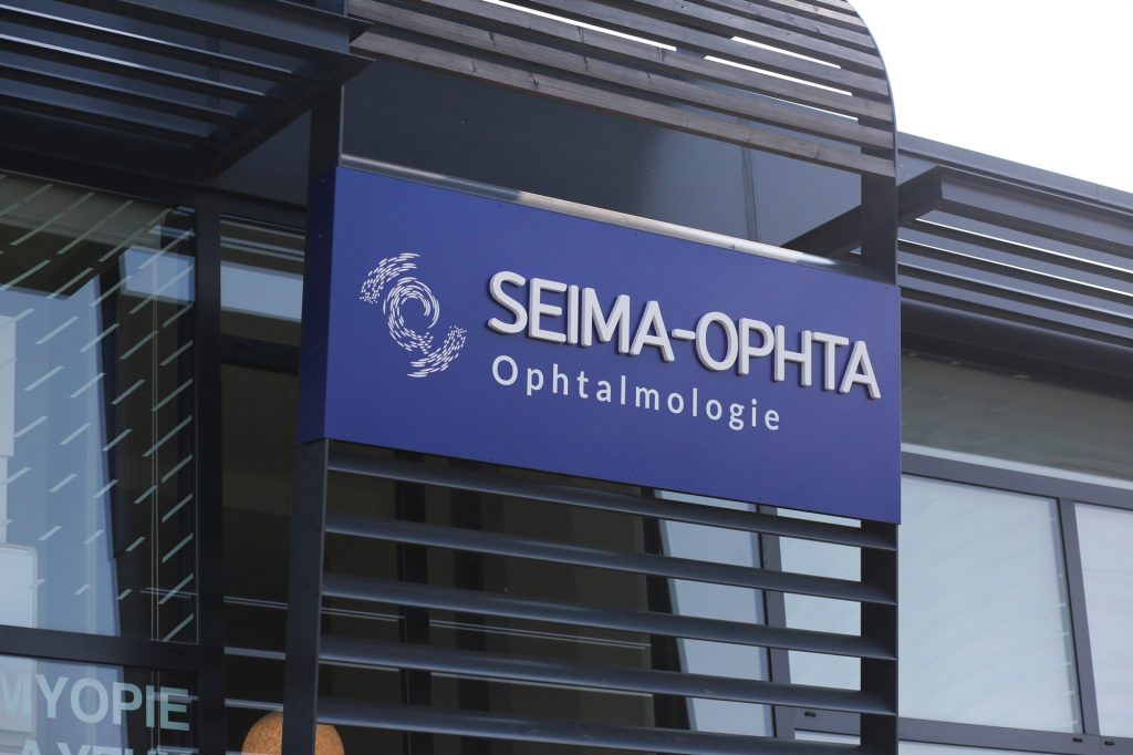 Seima Ophta眼科诊所医疗导视SI标牌设计欣赏